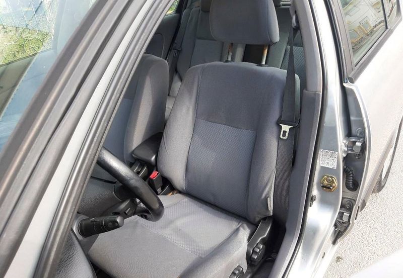 Nissan Almera • 2003 • 250,000 km 4