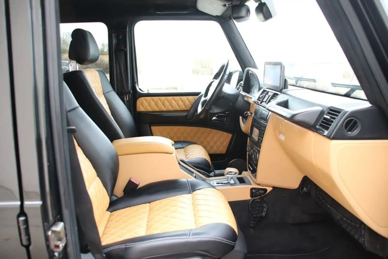 Mercedes-Benz G-Class • 2010 • 299,000 km 3