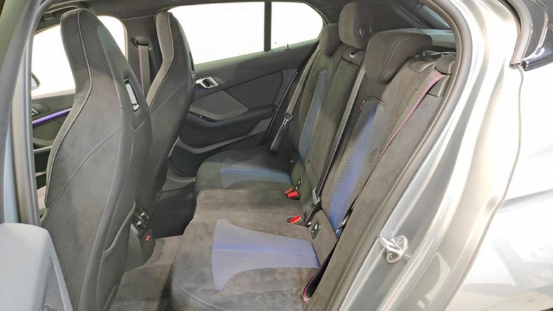 BMW 1 Series • 2024 • 3,264 km 28