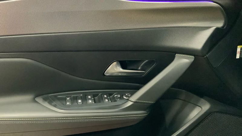 Peugeot 308 • 2021 • 56,925 km 14