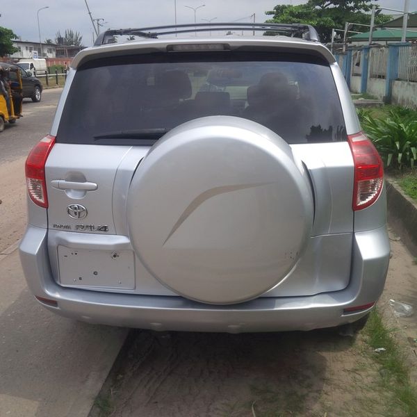 Toyota RAV4 • 2010 • 21 km 2