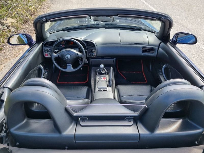 Honda S2000 • 2000 • 110,000 km 5