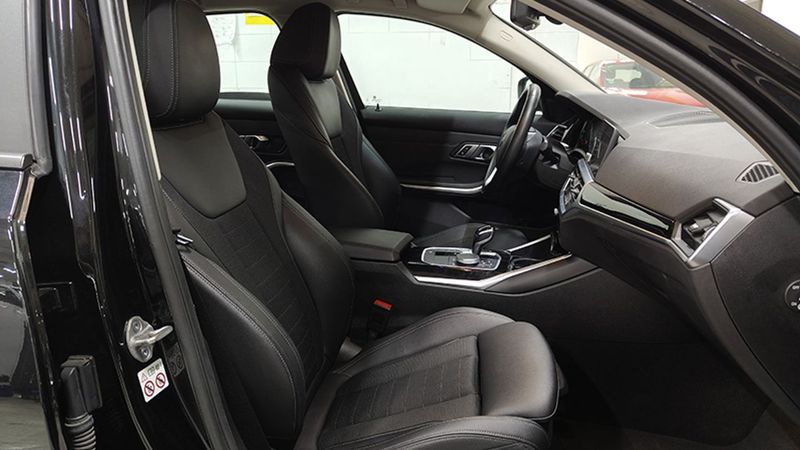 BMW 3 Series • 2021 • 84,465 km 8