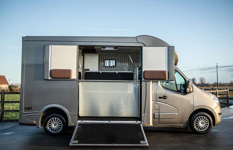 Renault Master • 2019 • 63,200 km 5