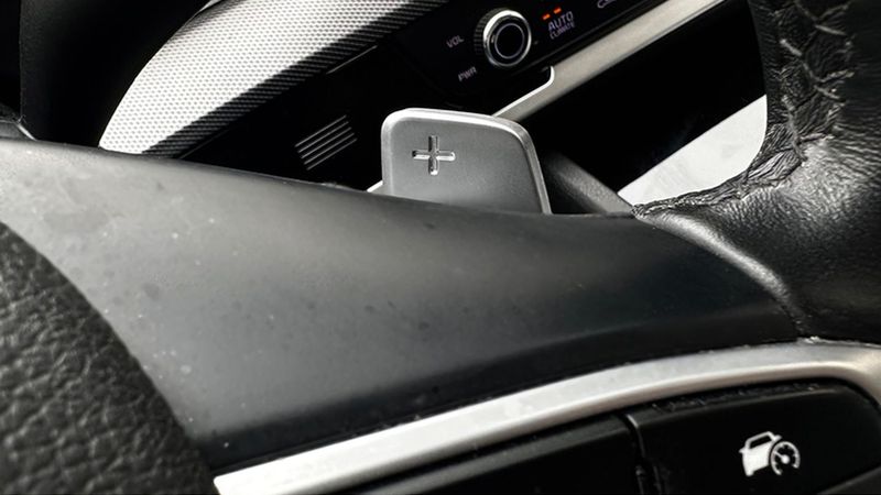 Kia Sportage • 2023 • 75,422 km 10