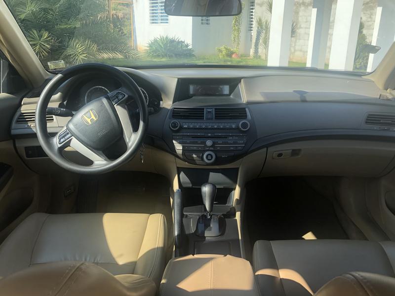 Honda Accord • 2009 • 1,000 km 2