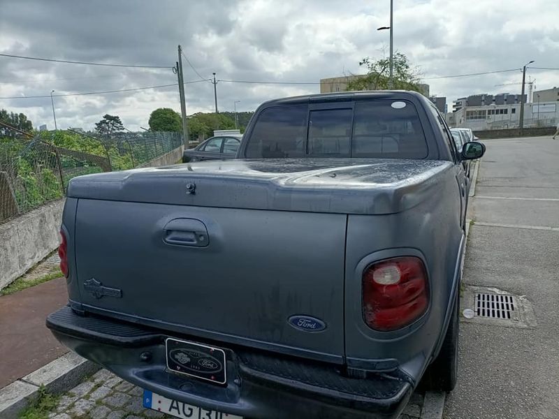 Ford F-150 • 2003 • 92,000 km 4