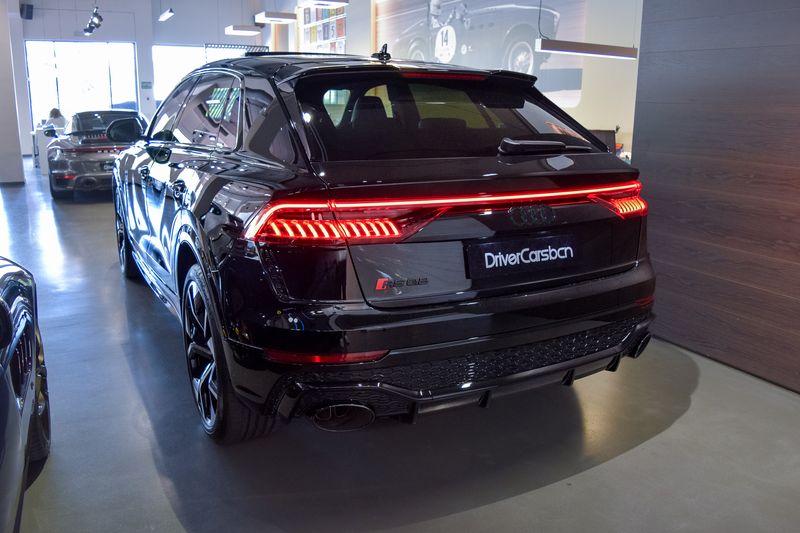 Audi RS Q8 • 2021 • 52,000 km 13