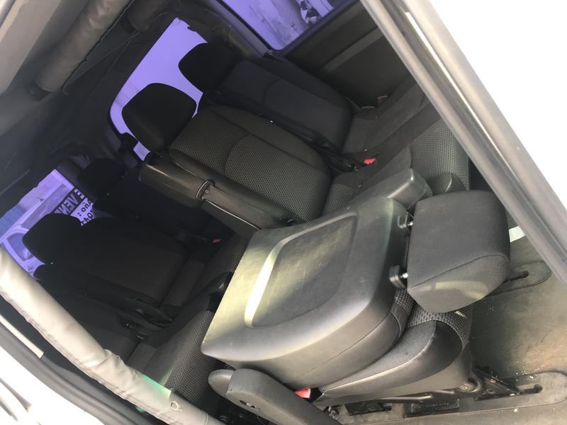 Mercedes-Benz 100 D • 2013 • 300,000 km 2