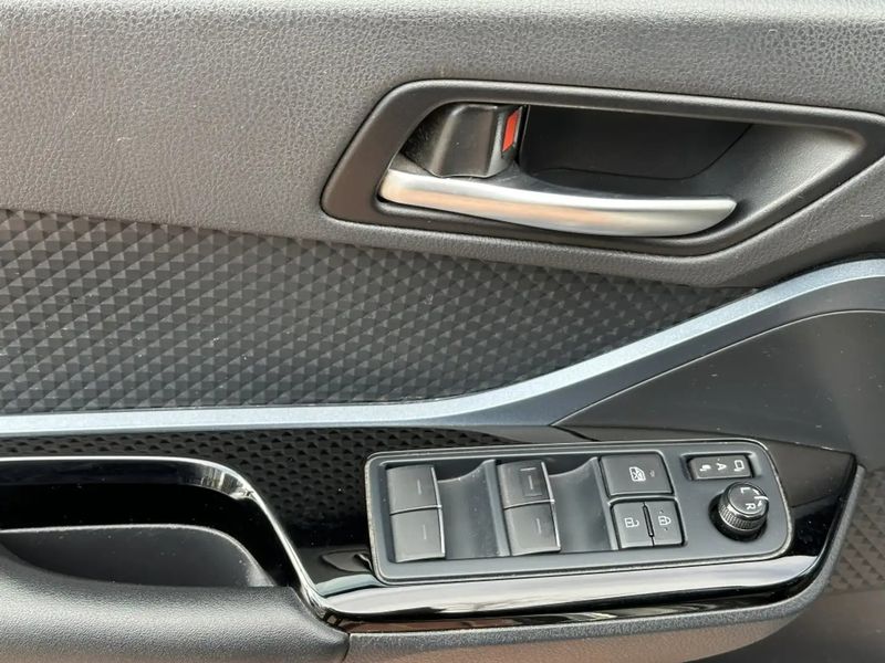 Toyota C-HR • 2020 • 92,000 km 4