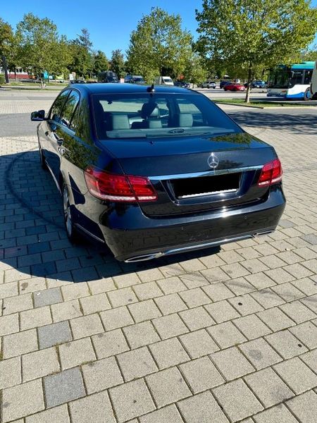 Mercedes-Benz E-Class • 2013 • 166,000 km 2