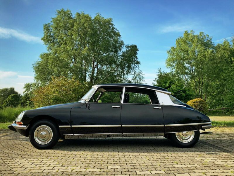 Citroën DS3 • 1968 • 90,786 km 8