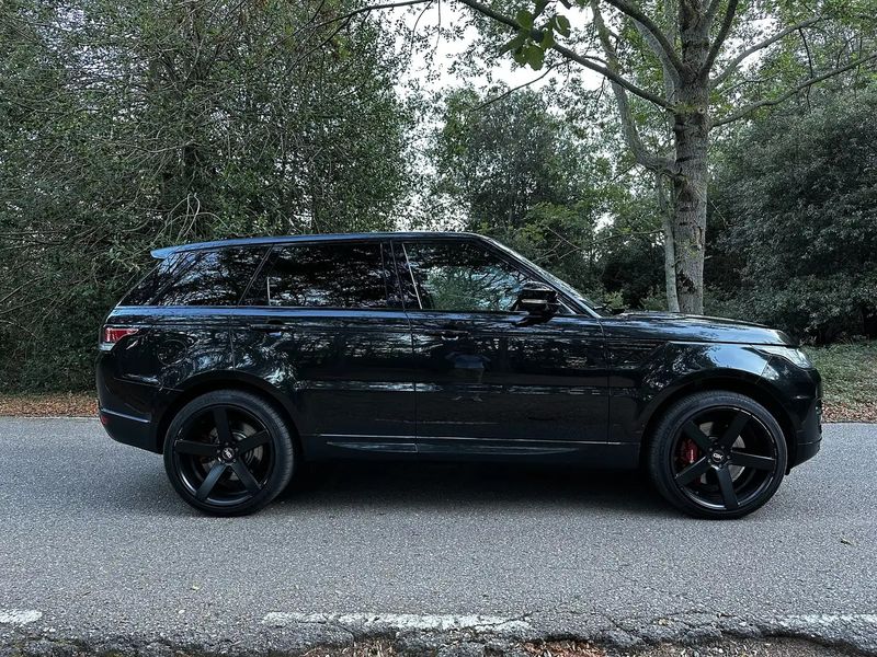 Land Rover Range Rover Sport • 2013 • 105,000 km 4