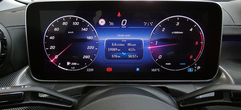 Mercedes-Benz C-Class • 2023 • 19,089 km 4