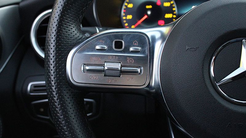 Mercedes-Benz C-Class • 2021 • 52,432 km 12