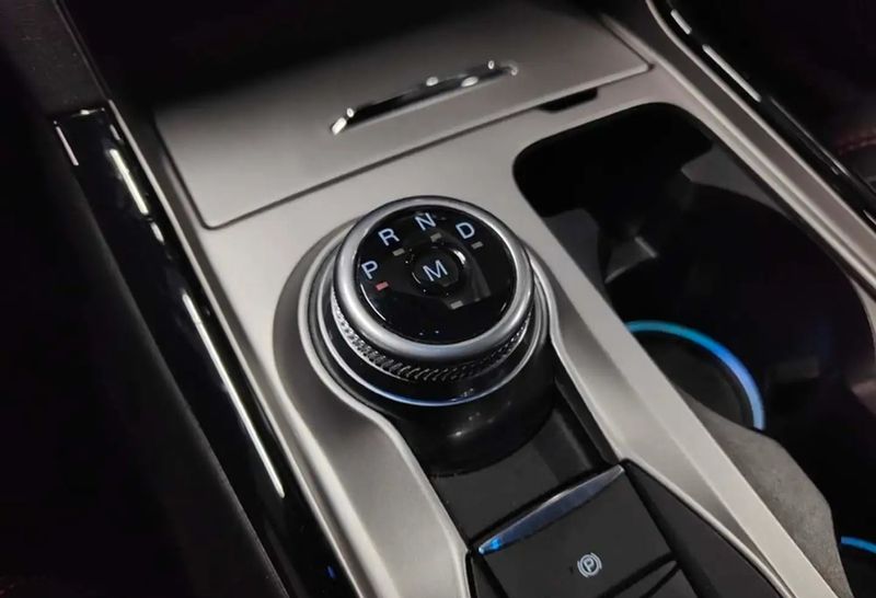 Ford Explorer • 2021 • 100,200 km 5