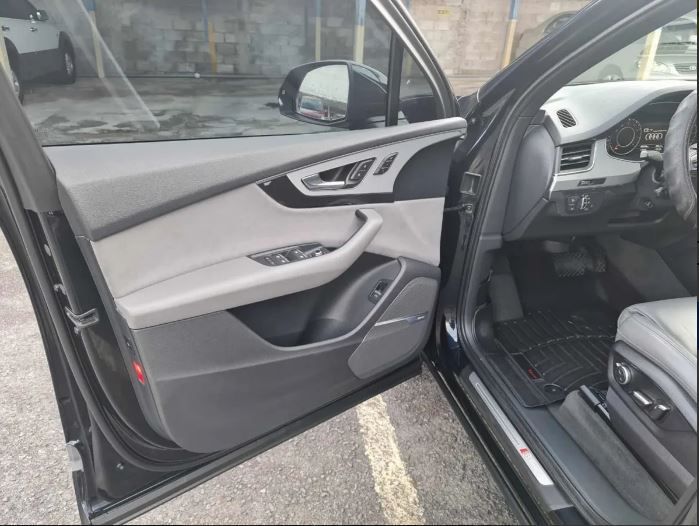 Audi Q7 • 2016 • 100,000 km 2