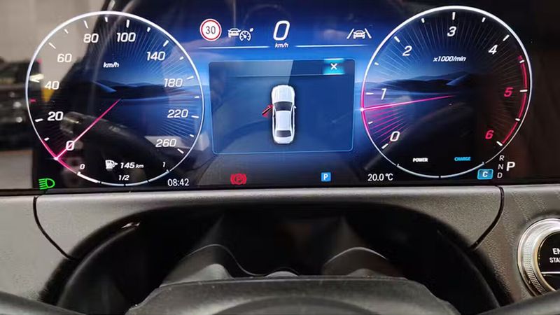 Mercedes-Benz E • 2024 • 55,299 km 6