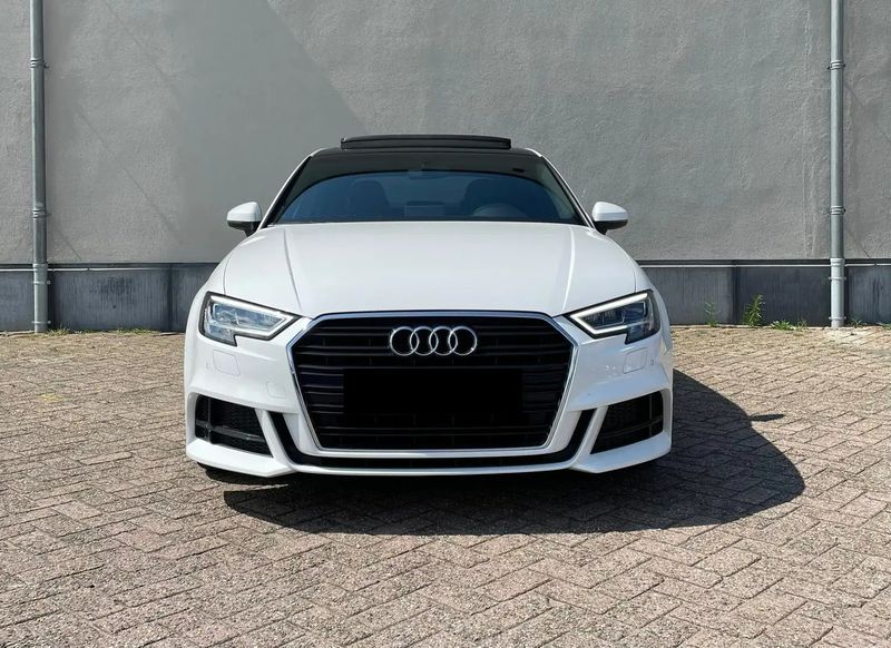 Audi A3 • 2019 • 63,000 km 4