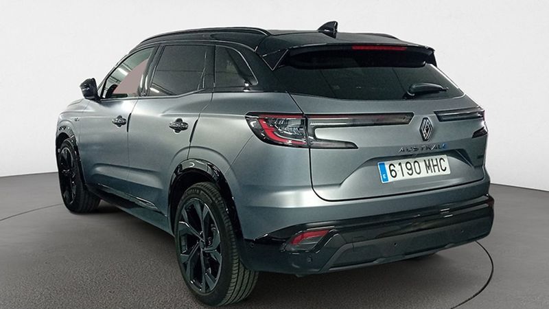 Renault Captur • 2023 • 15,444 km 2