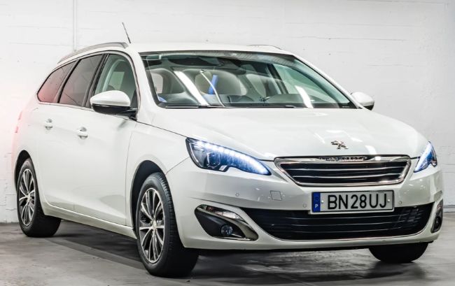 Peugeot 308 SW • 2015 • 104,000 km 2