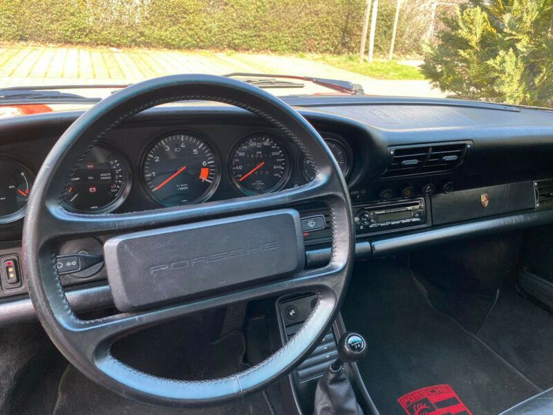 Porsche Carrera GT • 1988 • 150,000 km 6