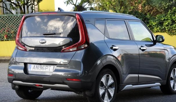 Kia Soul • 2020 • 128,000 km 3