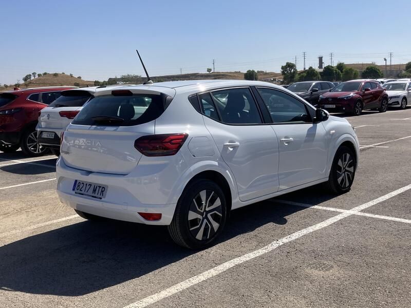 Dacia Sandero • 2024 • 15,000 km 5