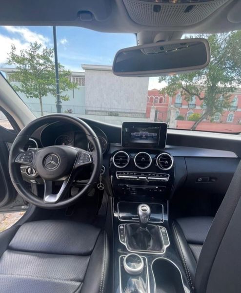 Mercedes-Benz 230 - 300 CE Coupé • 2017 • 251,000 km 4