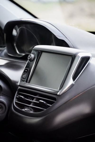 Peugeot 2008 • 2016 • 126,000 km 17