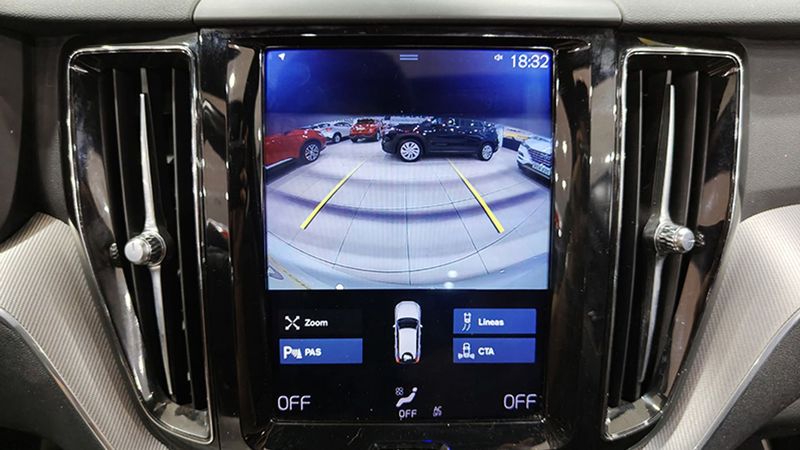 Volvo XC60 • 2018 • 77,477 km 12