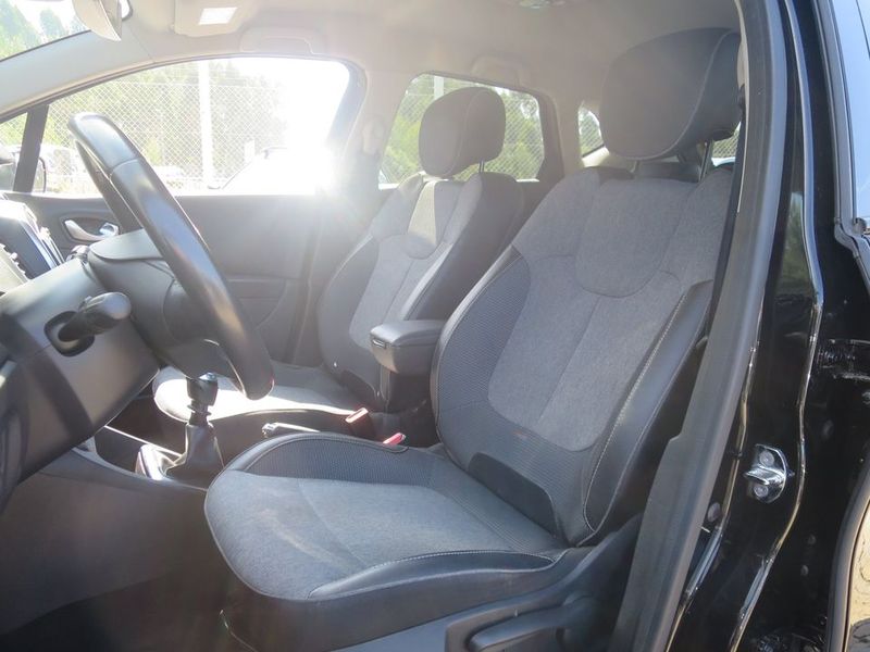 Renault Captur • 2017 • 78,000 km 5