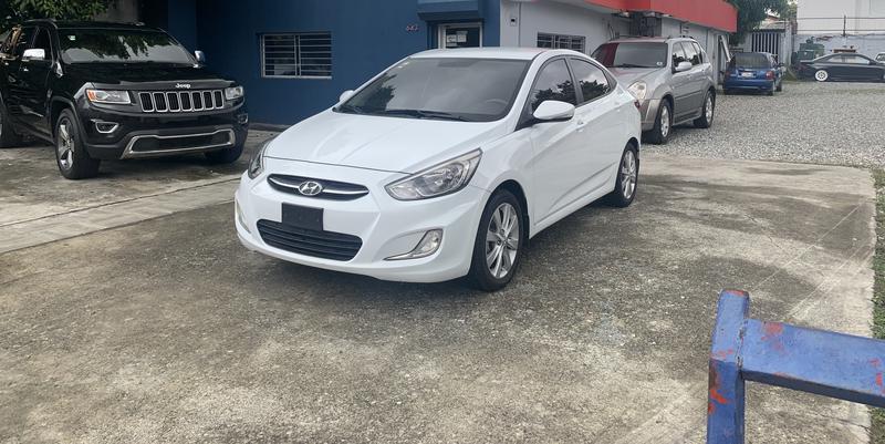 Hyundai Accent • 2017 • 1 km 2