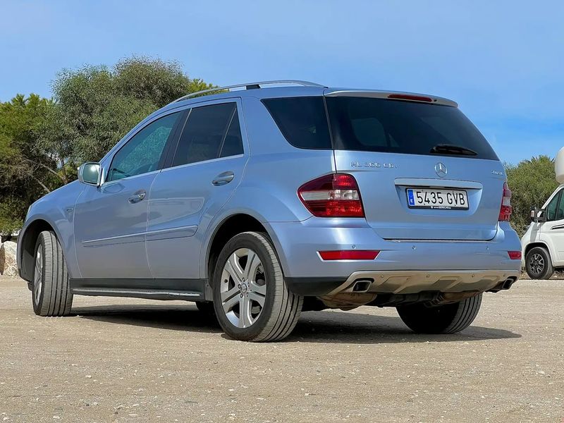 Mercedes-Benz ML350 • 2010 • 178,500 km 3