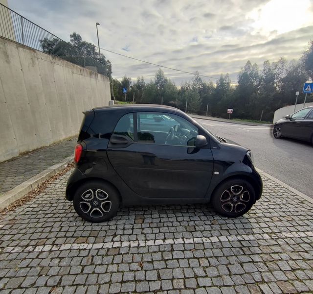 Smart Fortwo coupé • 2017 • 65,000 km 4