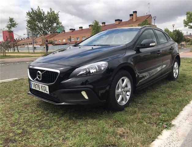 Volvo V40 • 2017 • 118,000 km 7