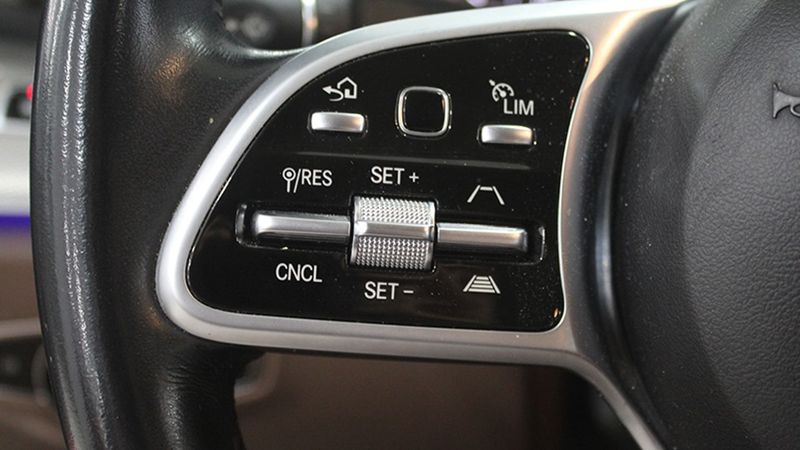 Mercedes-Benz E-Class • 2019 • 41,560 km 21