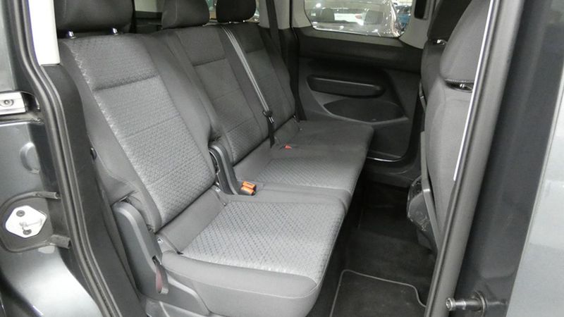Ford Tourneo Connect • 2023 • 27,916 km 8