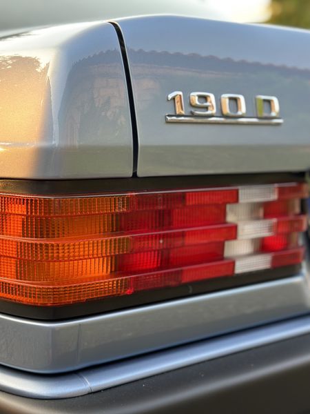 Mercedes-Benz 190 D • 1989 • 141,000 km 8