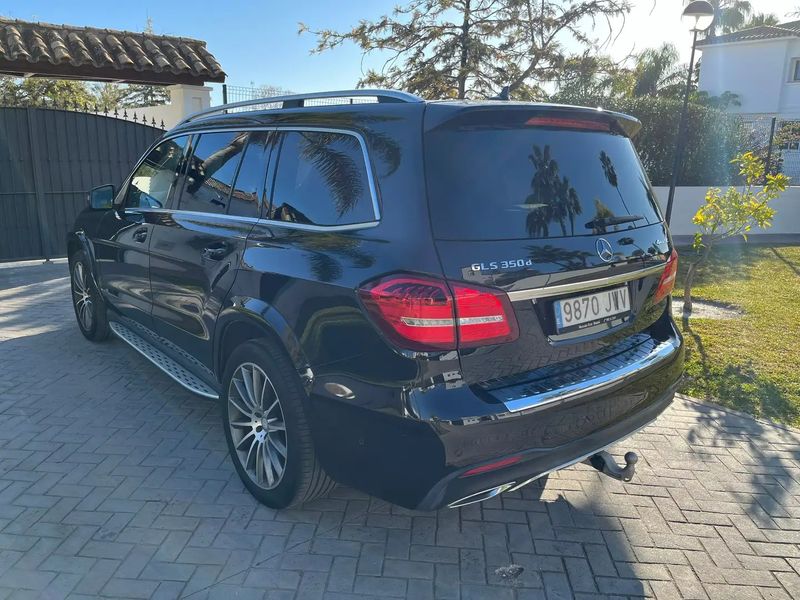 Mercedes-Benz GLS-Class • 2017 • 147,000 km 3