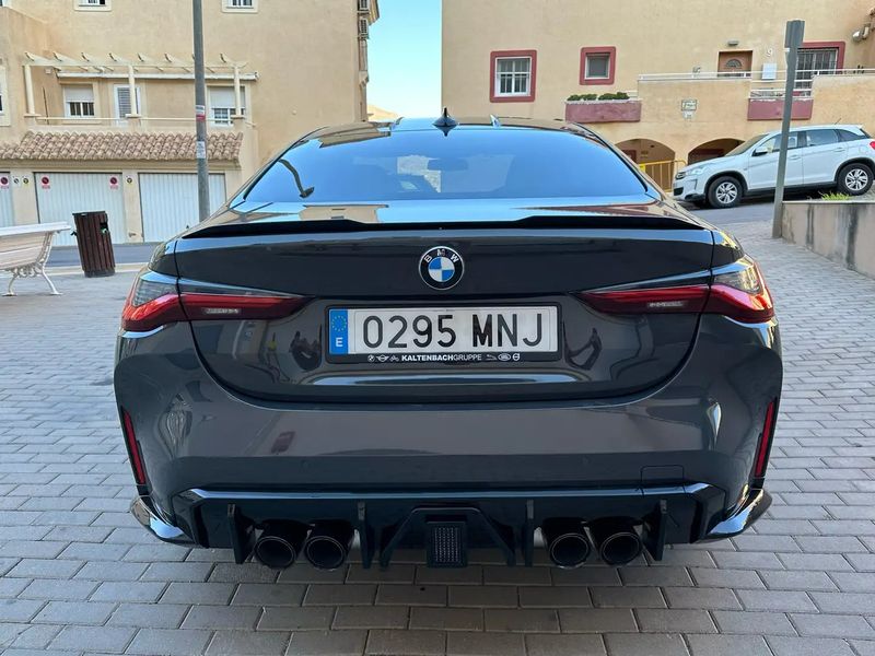 BMW M4 • 2022 • 31,054 km 5