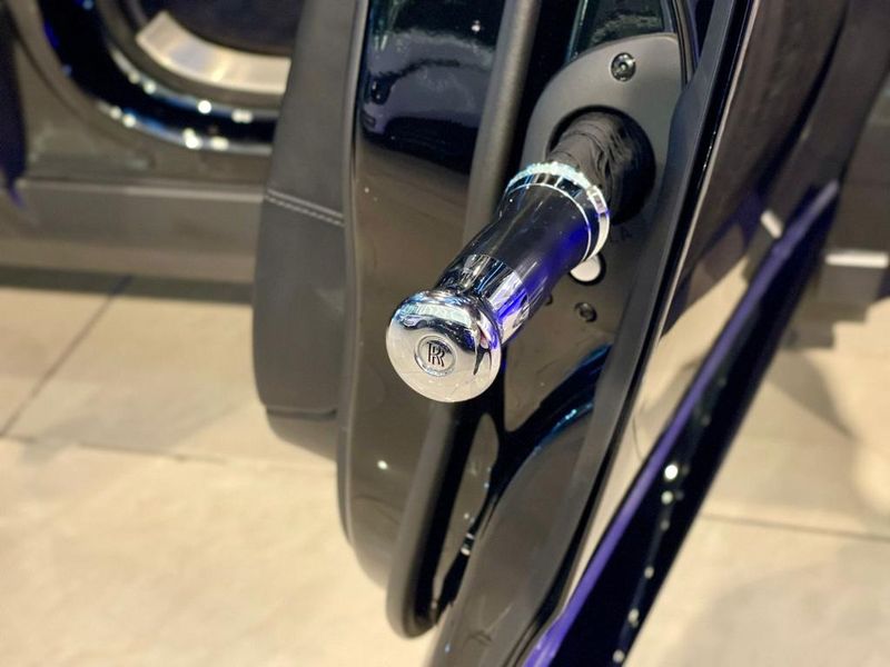 Rolls-Royce Cullinan • 2021 • 48,600 km 2