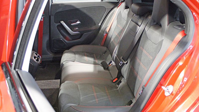 Mercedes-Benz A-Class • 2022 • 2,655 km 13