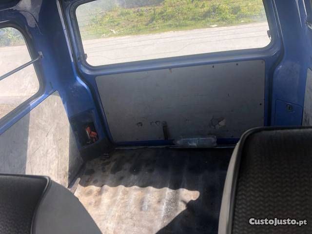 Mitsubishi L300 • 1999 • 250,000 km 2