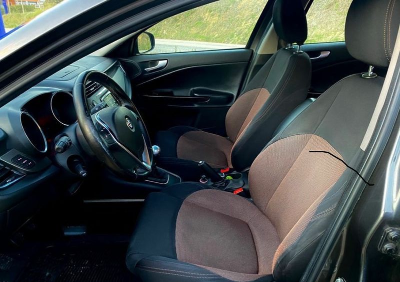 Alfa Romeo Giulietta • 2014 • 125,000 km 1