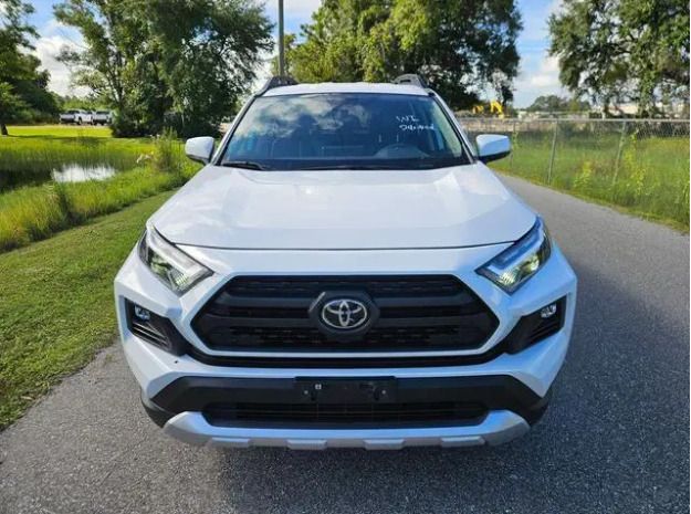 Toyota RAV4 • 2024 • 31,000 km 1