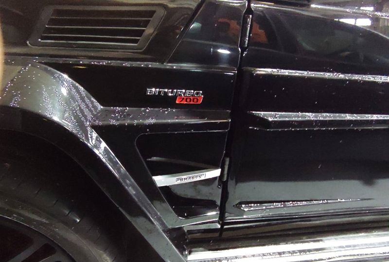 Mercedes-Benz G-Class • 2013 • 82,000 km 8