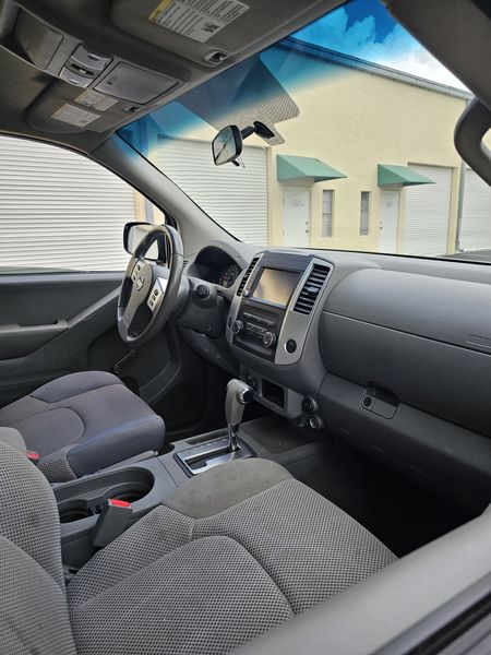 Nissan Frontier • 2019 • 116,000 mi 6