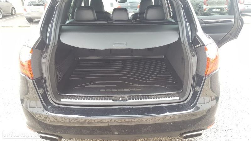 Porsche Cayenne • 2010 • 139,000 km 2