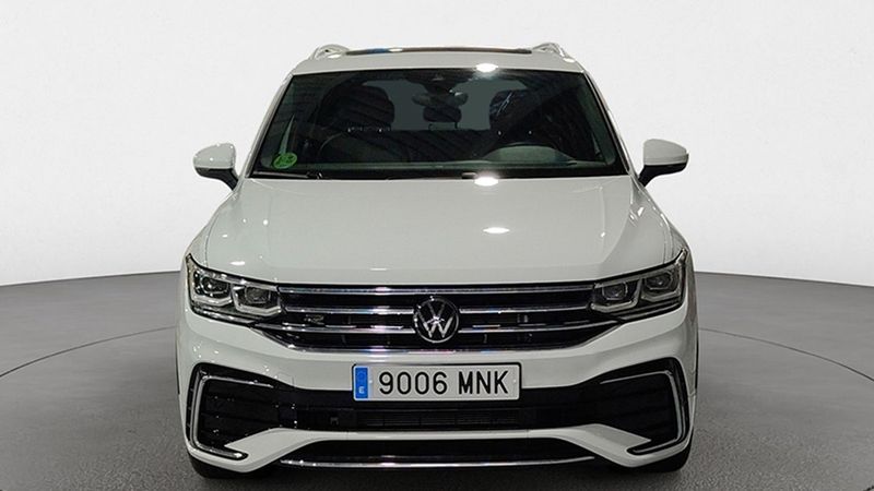 Volkswagen Tiguan • 2024 • 10,608 km 1